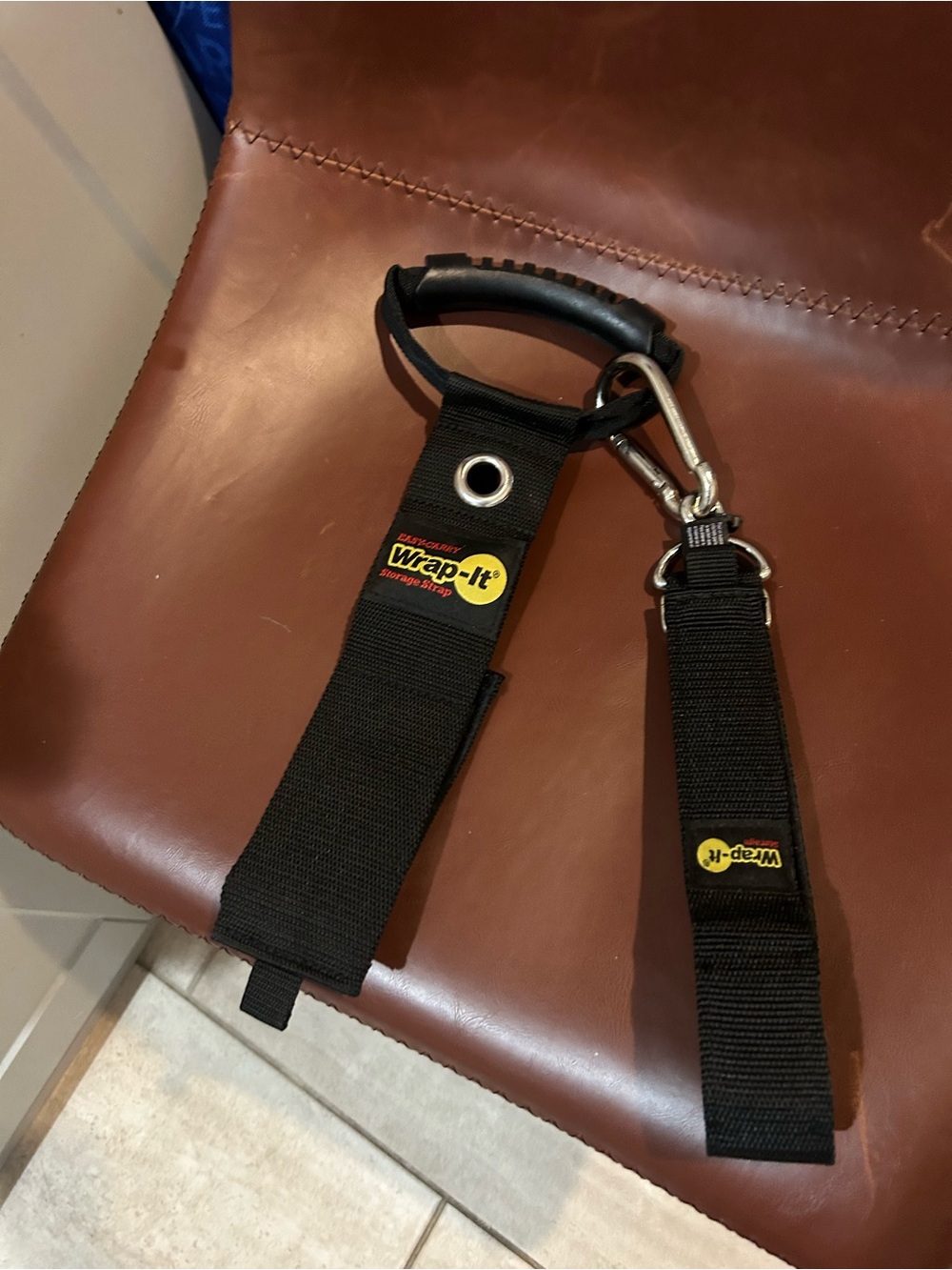Wrap-It Black Heavy-Duty Strap with Carabiner